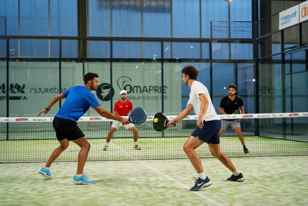 Tournoi de padel en entreprise